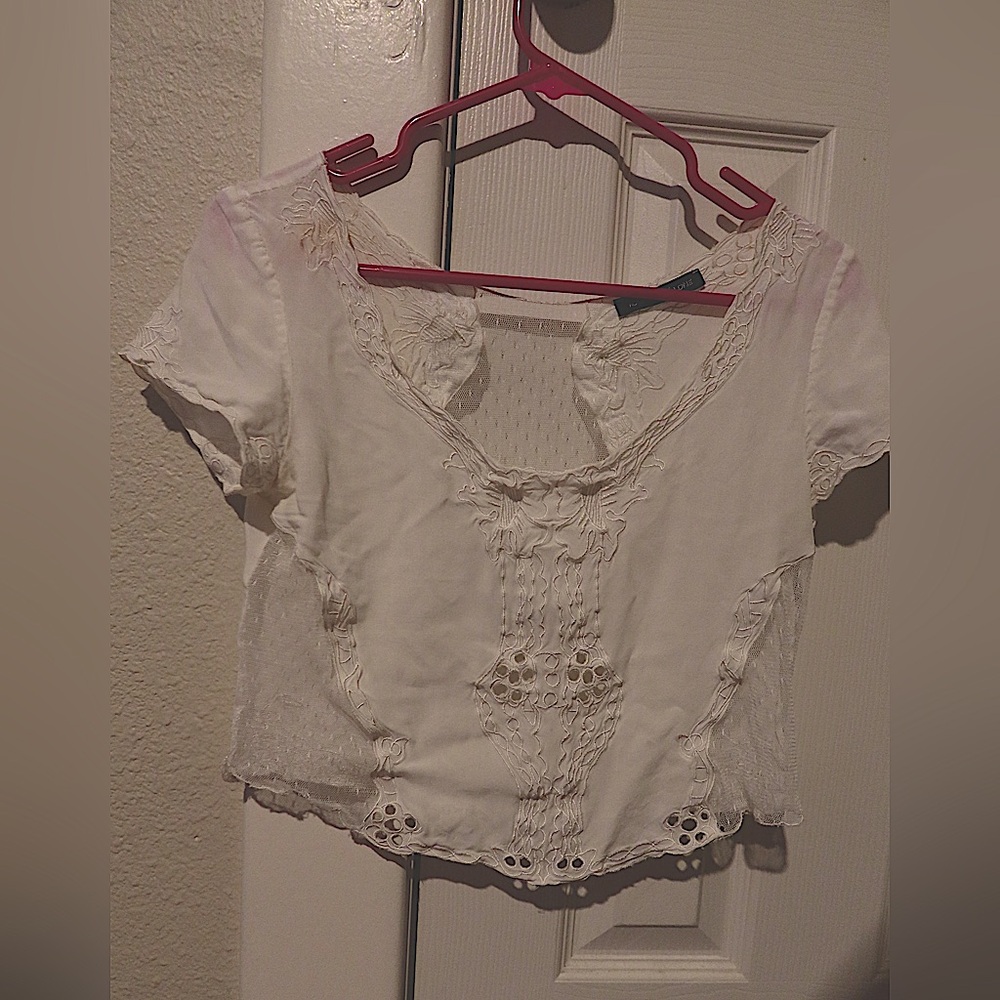 White embroidered cropped shirt